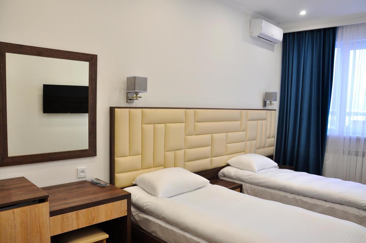 Vertoni Hotel Yerevan Ngoại thất bức ảnh
